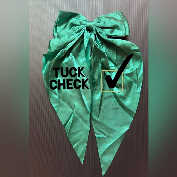 Funny cheerleading bow: tuck check - Picture 1 of 1